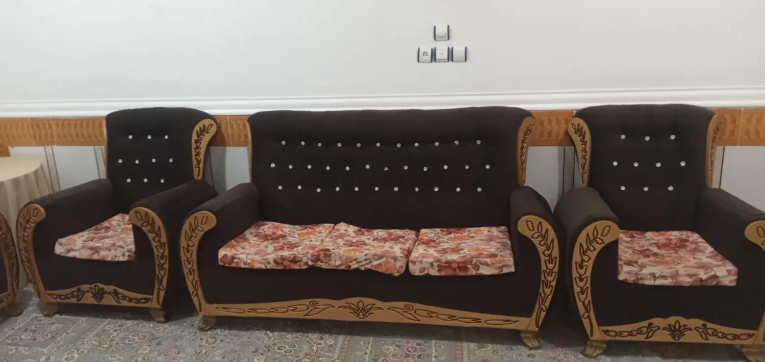 مبل و میز|مبلمان خانگی و میز عسلی|ایذه, |دیوار