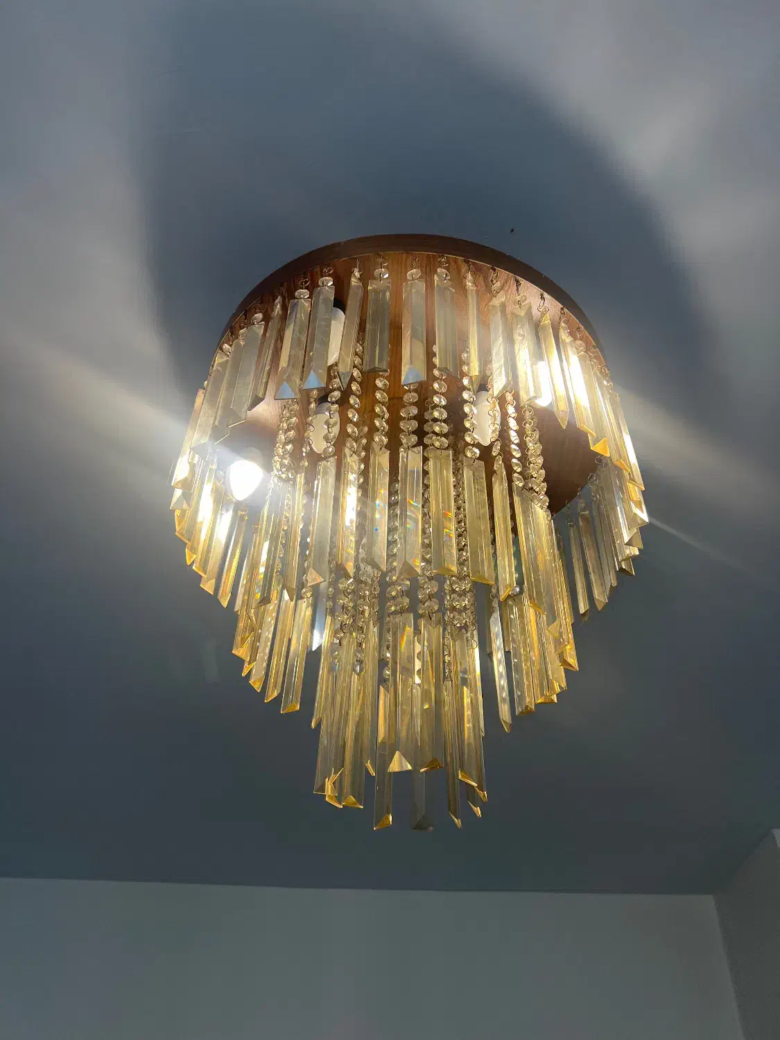 لوستر  در حد نو فوق العاده زیبا|لوستر و چراغ آویز|تهران, دانشگاه شریف|دیوار