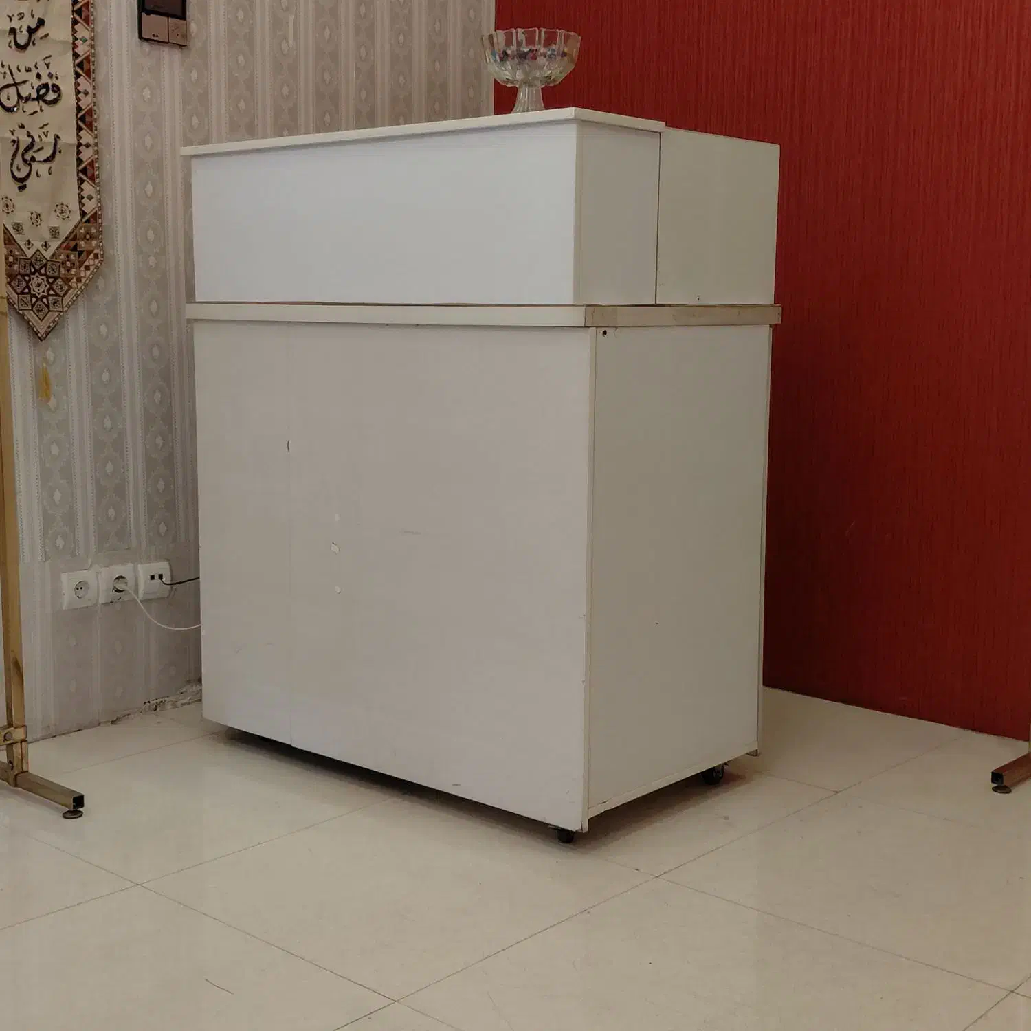 مانکن ولوستر و پیشخوان یا کانتر و دکور مغازه|فروشگاه و مغازه|فردیس, نسترن غربی|دیوار