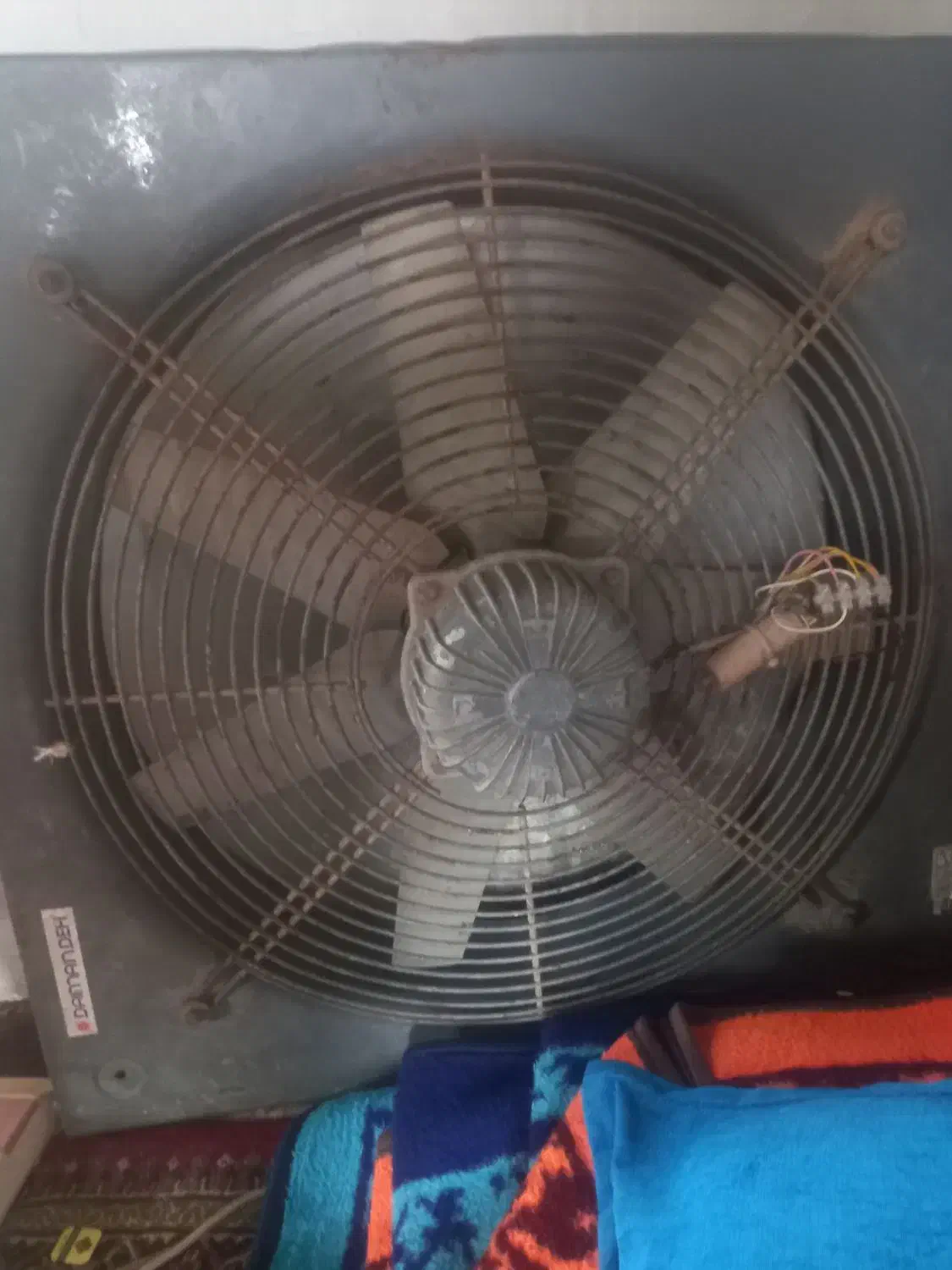 فن هواکش|پنکه و تصفیه‌کنندهٔ هوا|گرگان, |دیوار