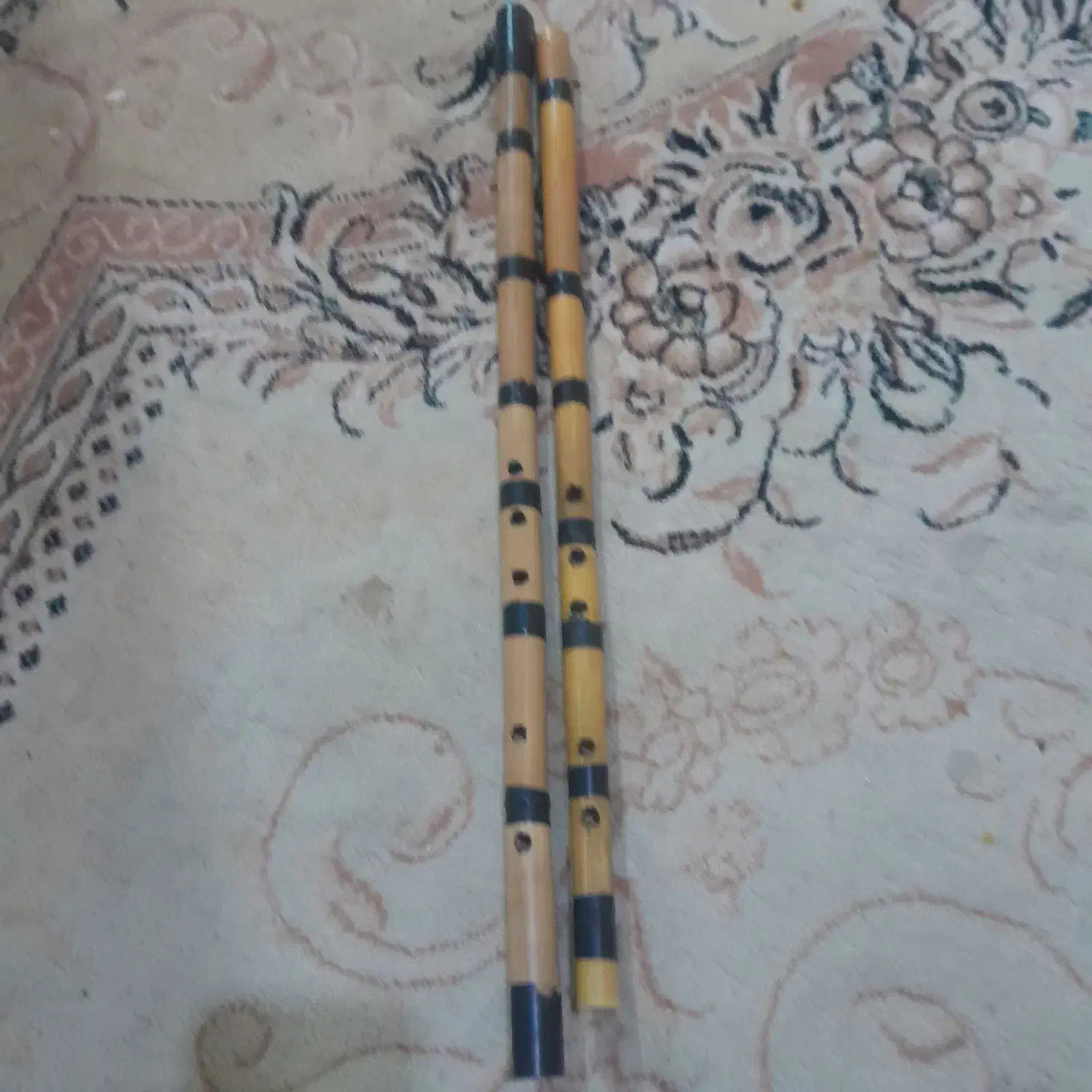 نی هفت بند|سازهای بادی|مسجد سلیمان, |دیوار