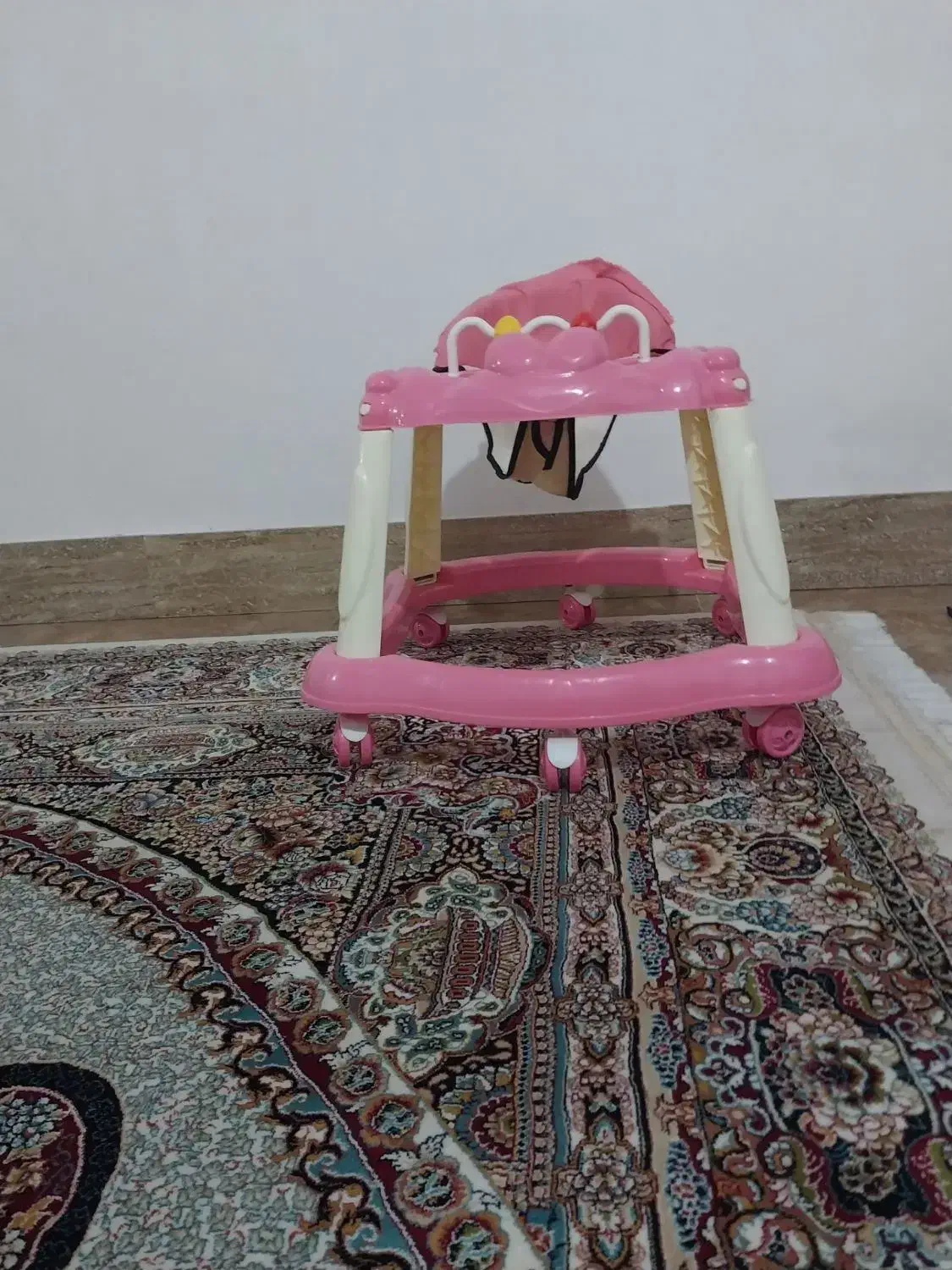 روروئک|کالسکه و لوازم جانبی|سنگر, |دیوار