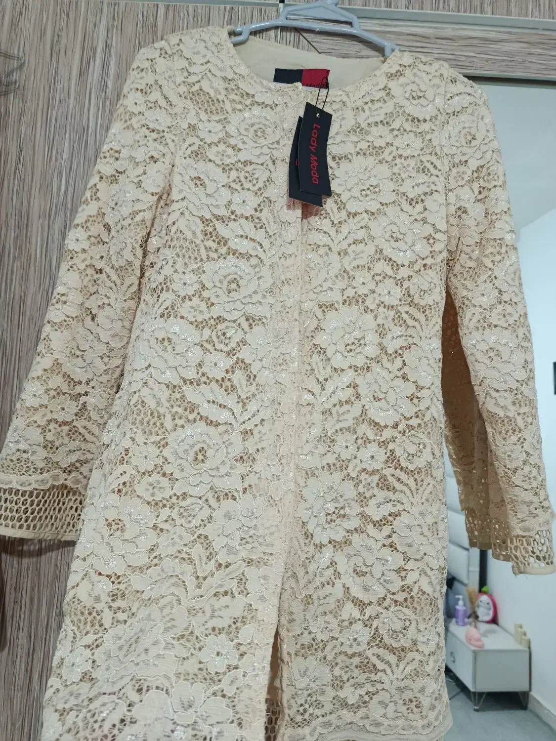 پیراهن مجلسی|لباس|ایلام, |دیوار