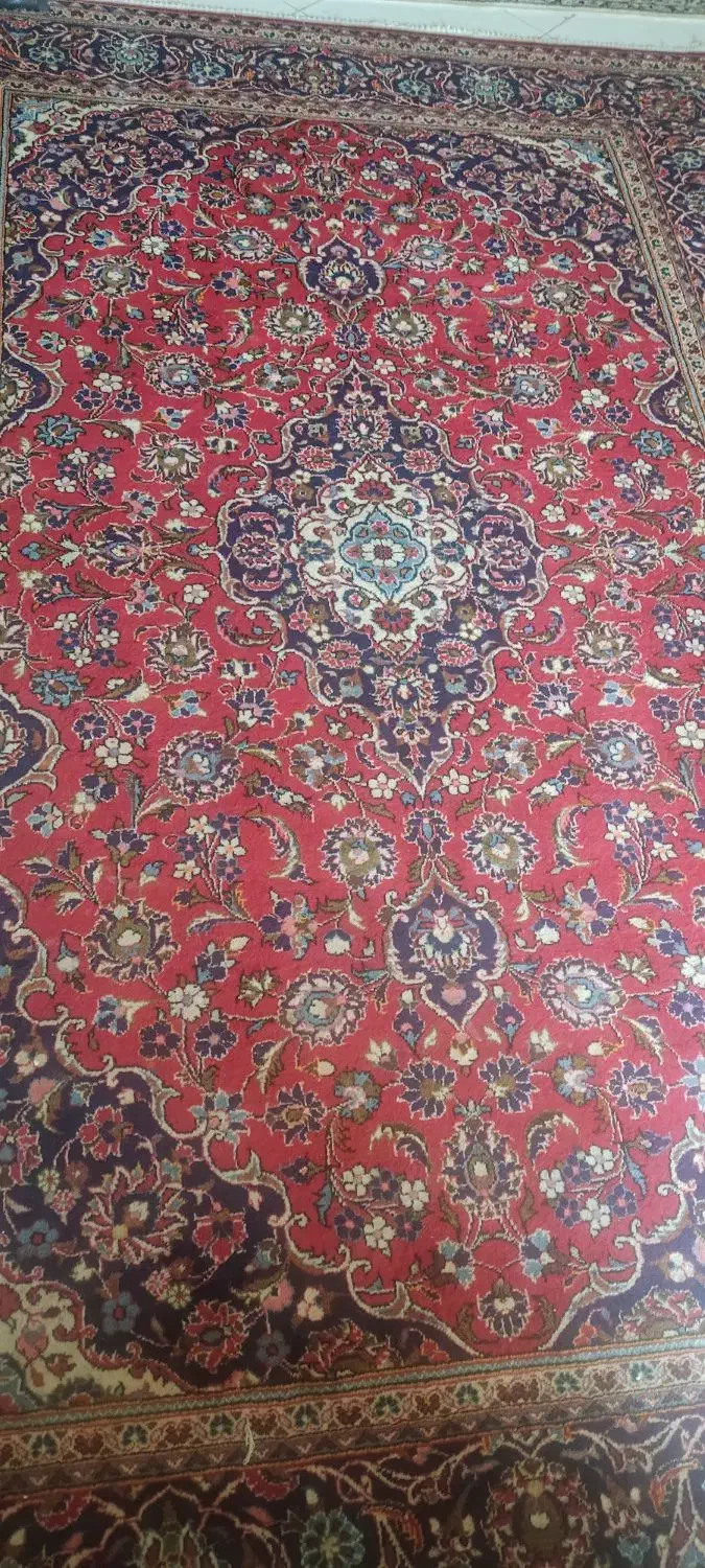 یک جفت فرش دستباف اردکان زمینه لاکی|فرش|اصفهان, خانه اصفهان|دیوار