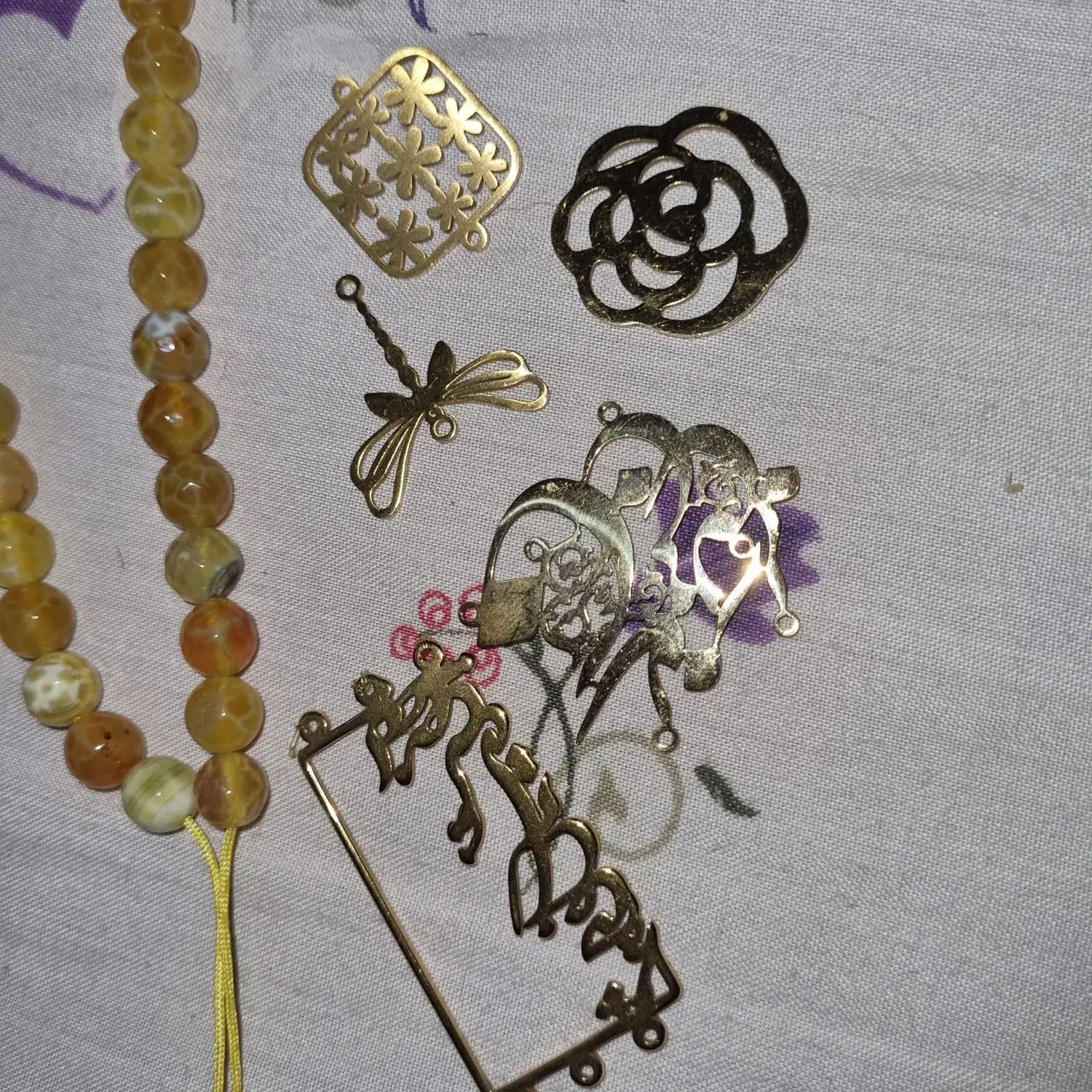 تعدادی ریسه سنگ اصل|بدلیجات|همدان, |دیوار