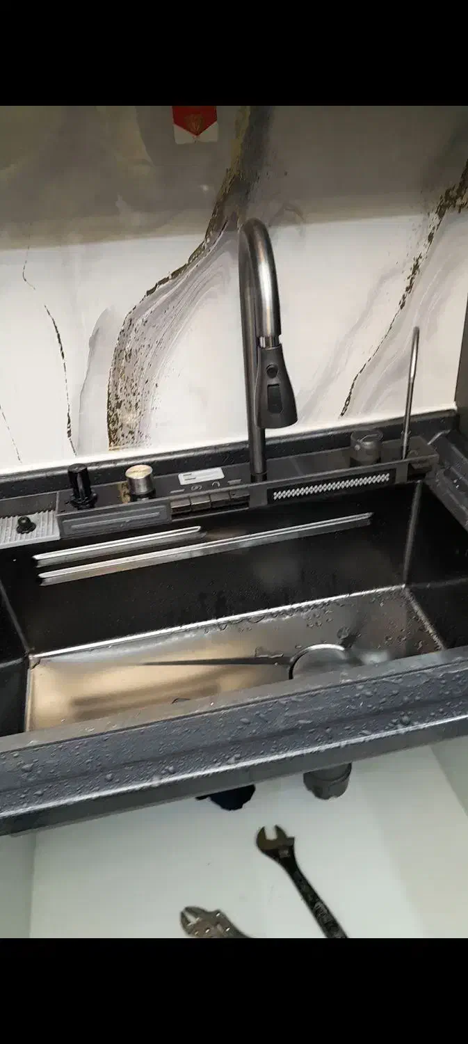 لوله کشی آب و فاضلاب. خورده کاری .تعمیرات|خدمات پیشه و مهارت|سنندج, |دیوار