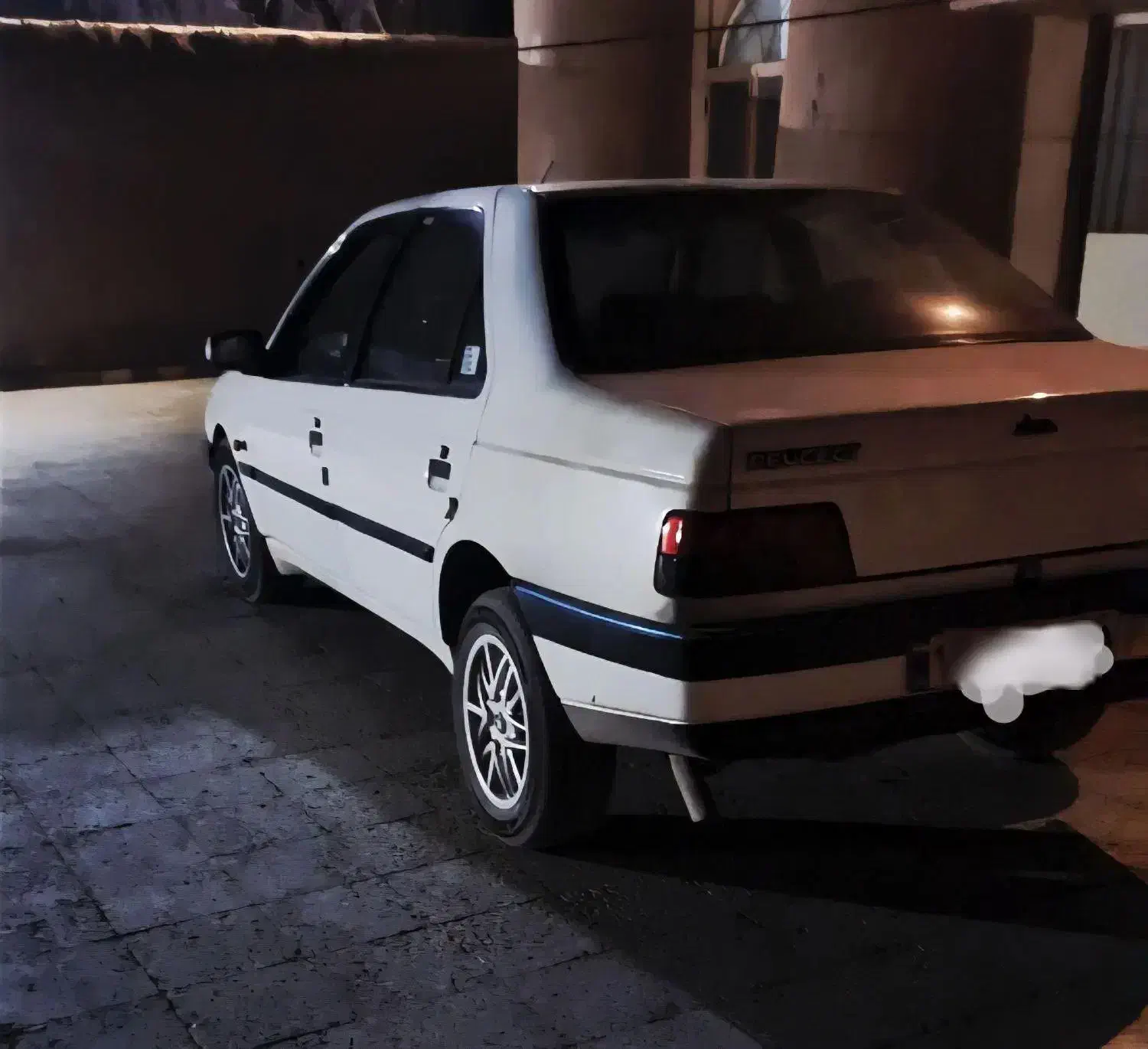405Glx سفید سفارشی 90|خودرو سواری و وانت|زابل, |دیوار