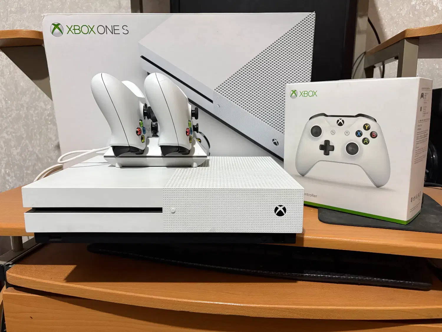 ایکس باکس xbox one s یک ترا دیسک خور|کنسول، بازی ویدئویی و آنلاین|اصفهان, دشتستان|دیوار