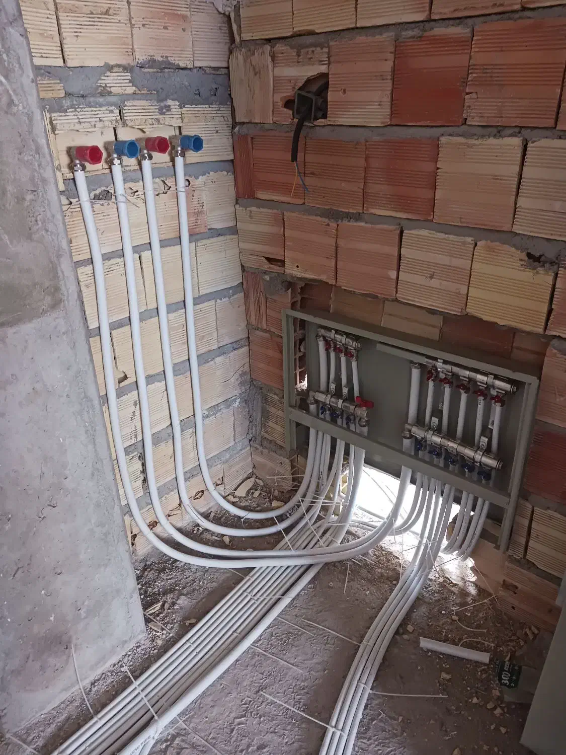 لوله کشی سردوگرم|خدمات پیشه و مهارت|تبریز, |دیوار