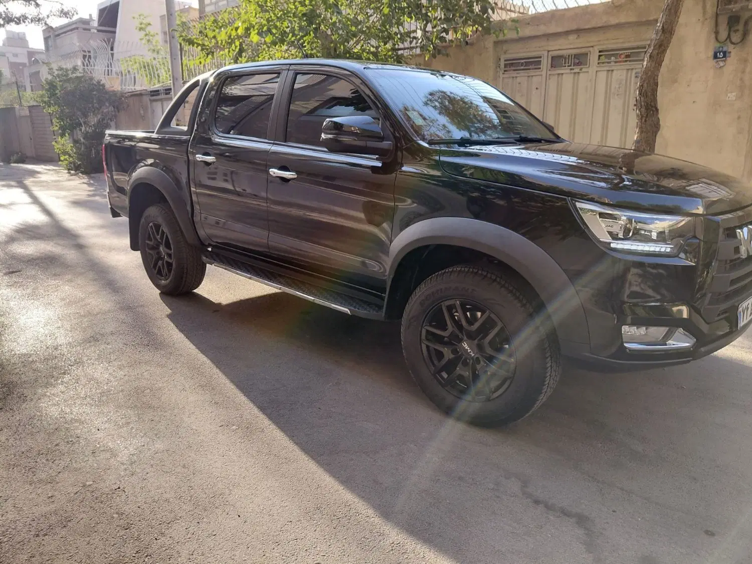 kmc t8 1402|خودرو سواری و وانت|اصفهان, برزان|دیوار