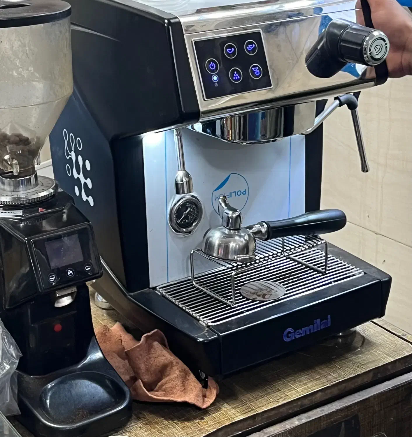 دستگاه قهوه و آسیاب|کافیشاپ و رستوران|بیرجند, |دیوار