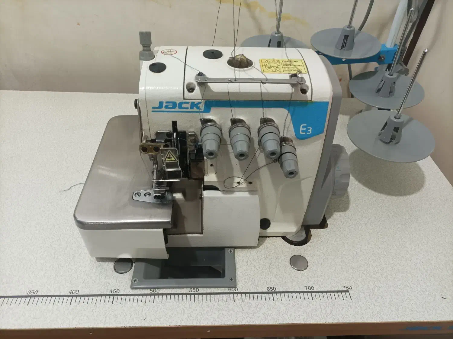 چرخ زیگزال ۴ نخ جک|چرخ خیاطی و ریسندگی|اردبیل, |دیوار