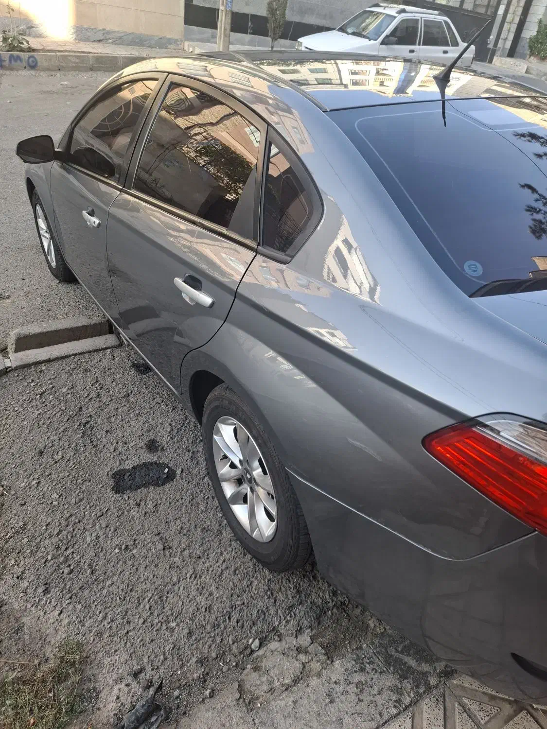 برلیانس ۳۳۰ اتومات مدل اخر ۹۵|خودرو سواری و وانت|کرج, عظیمیه|دیوار