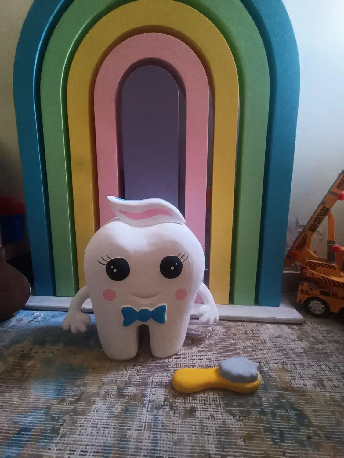 ماکت دندان و مسواک|صنایع دستی و سایر لوازم تزئینی|قرچک, میرزائی شمالی|دیوار