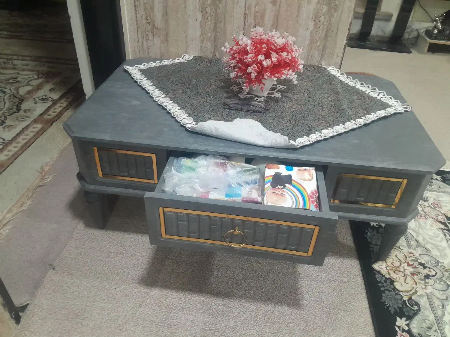 جلو مبلی تمیز در حد نو|مبلمان خانگی و میز عسلی|بندر کنگان, |دیوار