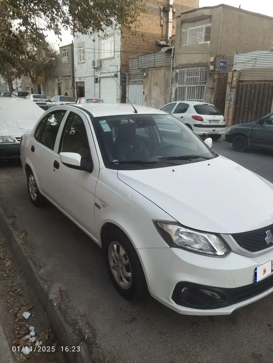 ساینا سفید ۱۴۰۳ بدون رنگ و خوردگی|خودرو سواری و وانت|مشهد, چهارچشمه|دیوار