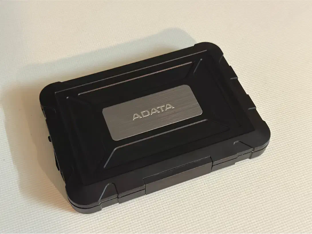 هارد اکسترنال 2 ترابایت ADATA|قطعات و لوازم جانبی رایانه|اصفهان, بهار آزادی|دیوار