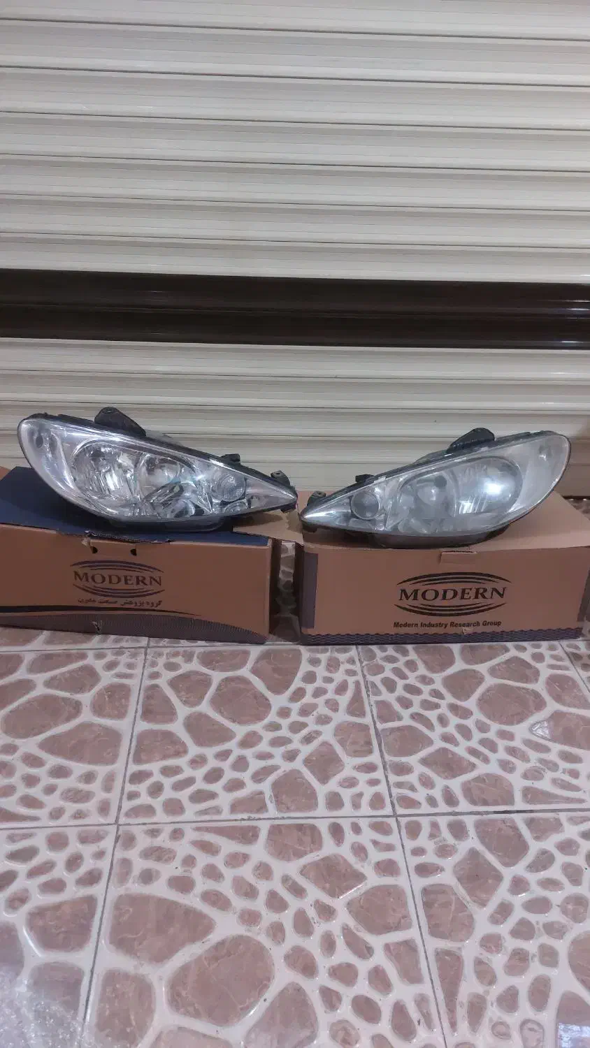 چراغ جلو ۲۰۶ سالم|قطعات یدکی و لوازم جانبی|لاهیجان, لیالستان|دیوار