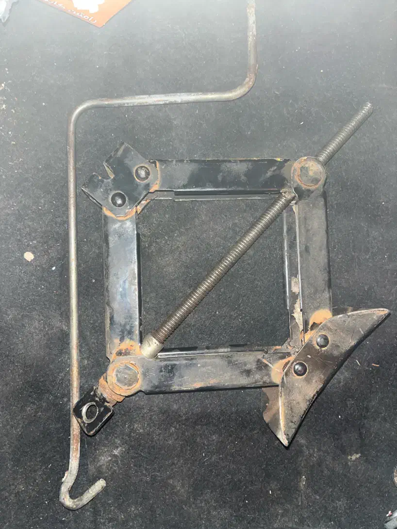 جک ماشین سواری پراید|قطعات یدکی و لوازم جانبی|فردیس, شهرک ۱۱۰|دیوار