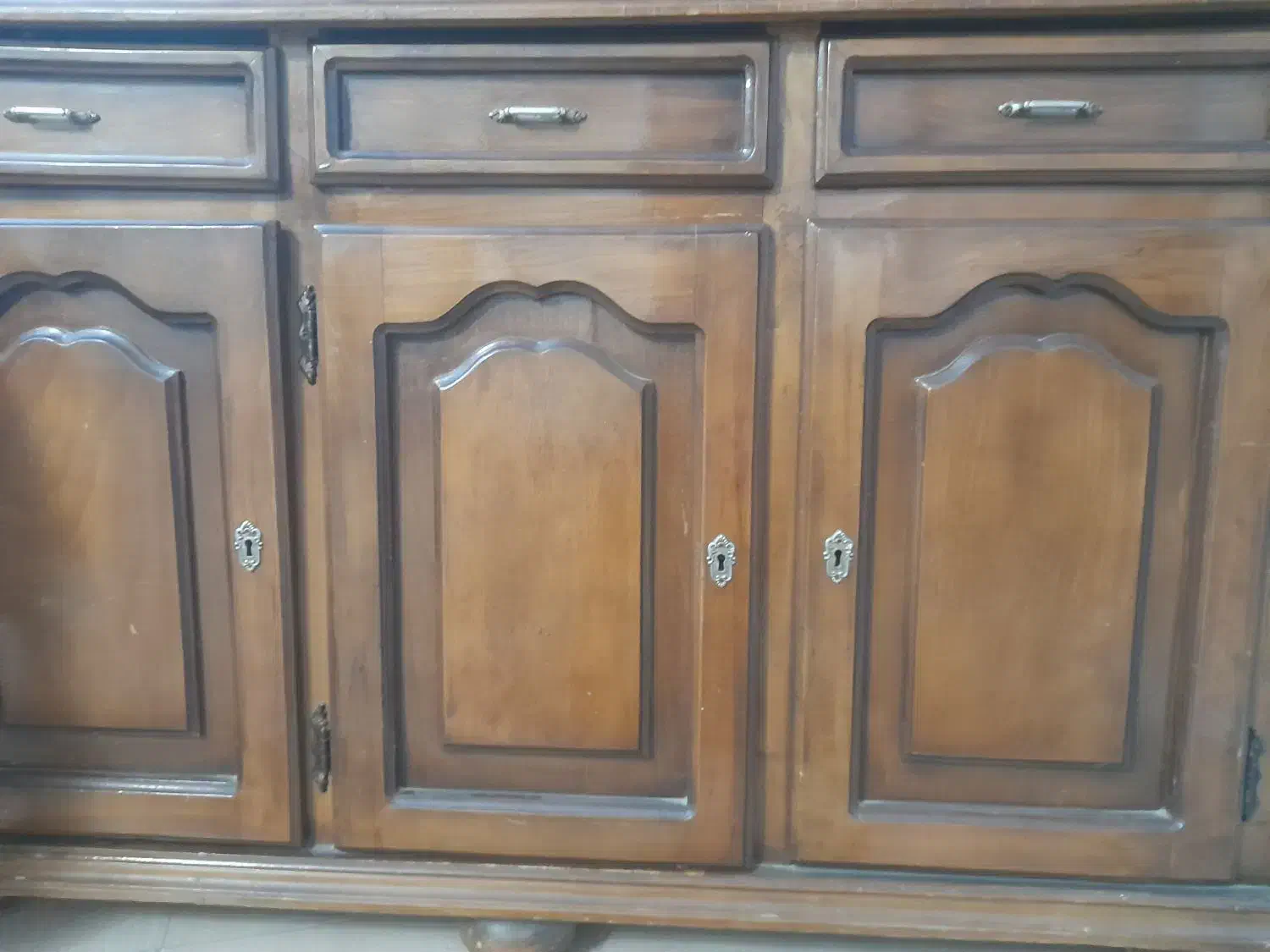 ویترین چوب گردو|بوفه، ویترین، کنسول|محمدشهر, سیدآباد|دیوار