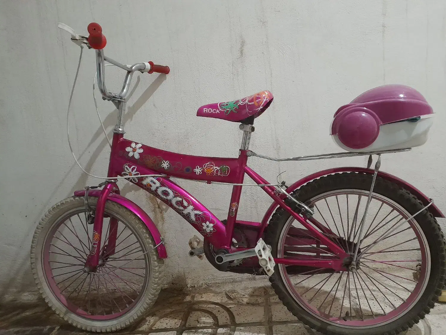 دوچرخه|دوچرخه، اسکیت، اسکوتر|نیشابور, سرآب کوشک|دیوار