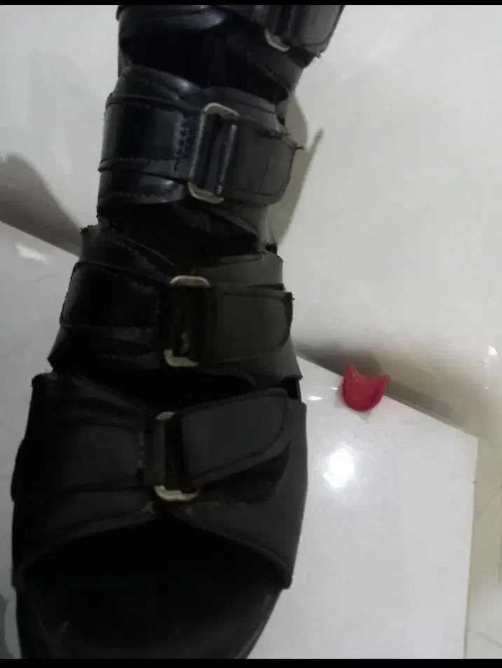 صندل مجلسی|کیف، کفش، کمربند|گلستان (تهران), |دیوار