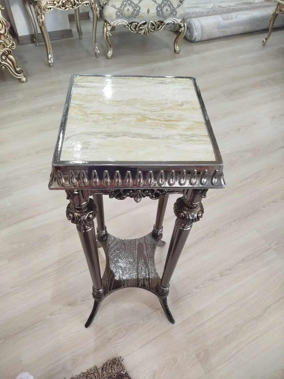 میزسلطنتی وتلفن سلطنتی|میز تلفن|ارومیه, |دیوار