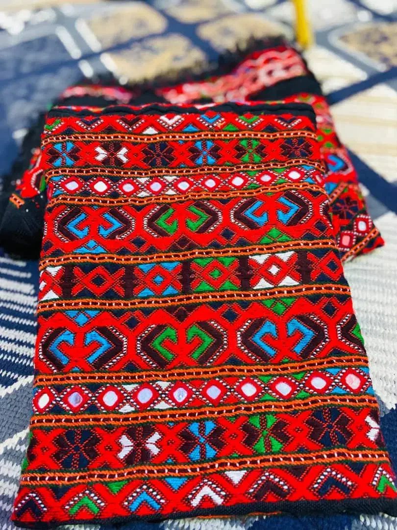 اینه چهارگوش|آینه|کهنوج, |دیوار