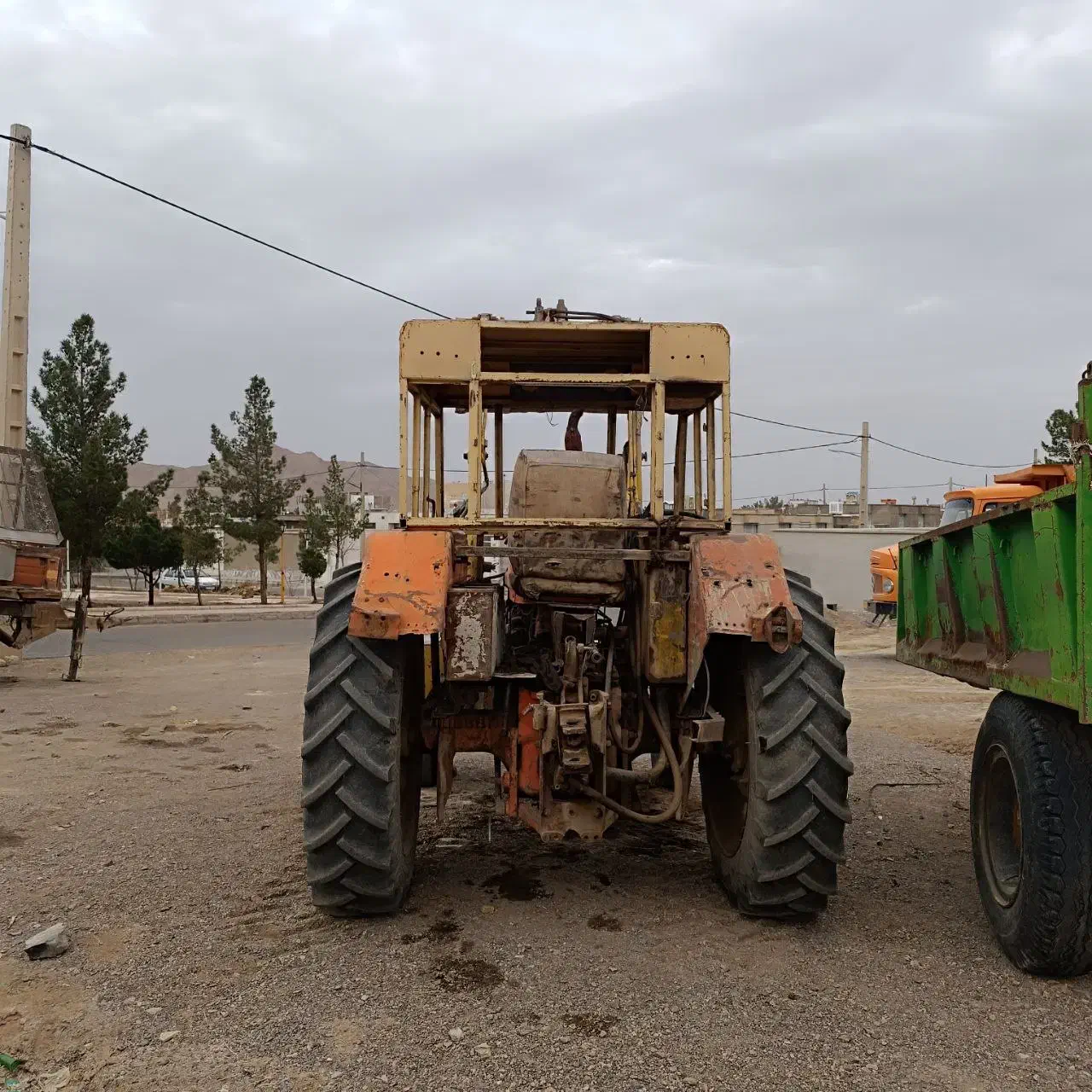 تراکتور رومانی ۵۶ تراکتور مدل۱۳۵۶|خودرو سنگین|گناباد, |دیوار