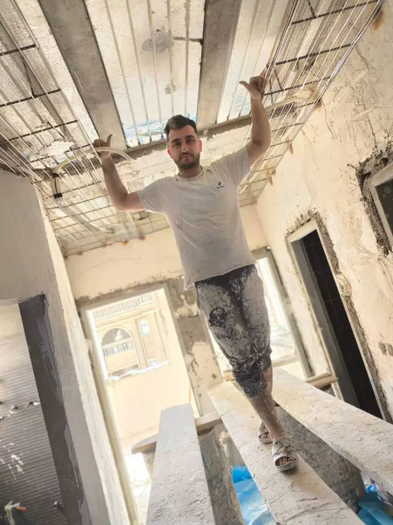 بنا و بناچه روز مزد گچکاری سفید کاری کار در اهواز|استخدام معماری، عمران و ساختمانی|تبریز, |دیوار