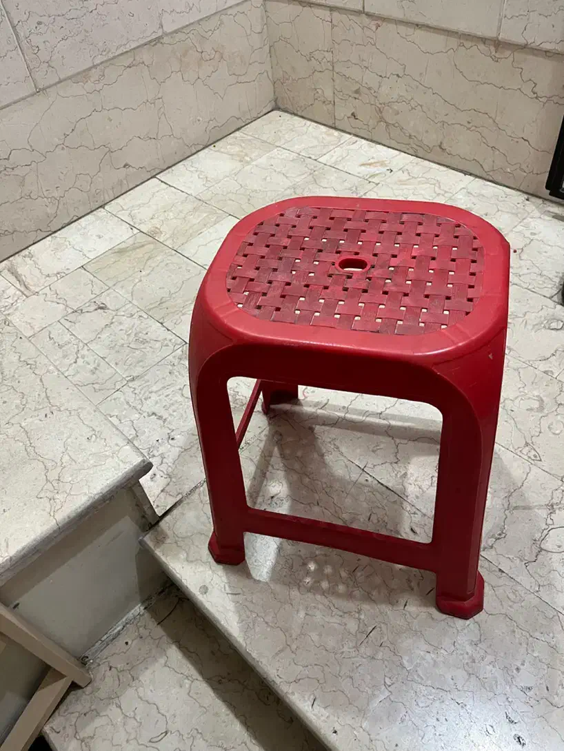 چهارپایه پلاستیکی|صندلی و نیمکت|تهران, افسریه شمالی|دیوار