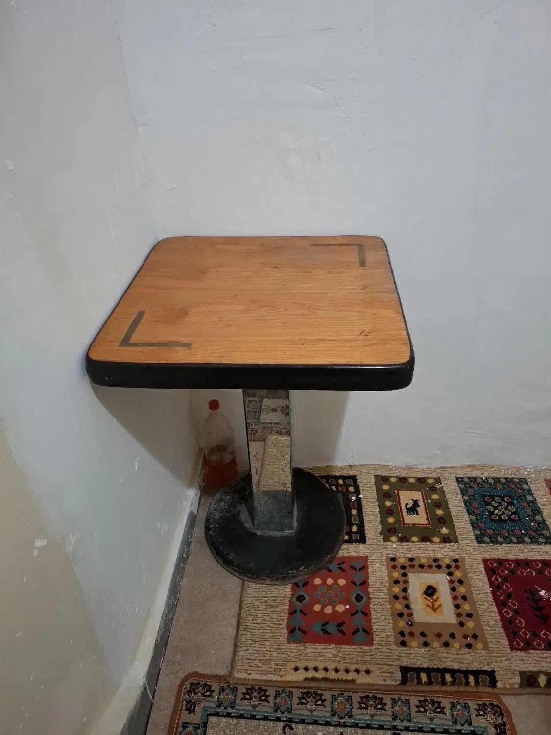 میز خاطره|میز تلفن|همدان, |دیوار