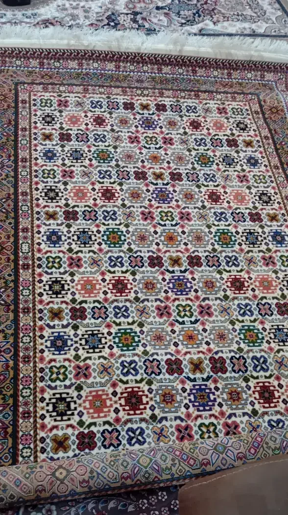 سه تخته فرش ۳متری۶متری و ۹ متری|فرش|اصفهان, بهارستان|دیوار