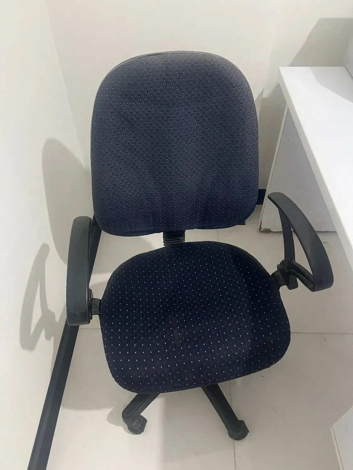 میز و صندلی اداری|مبلمان اداری|گرمدره, |دیوار