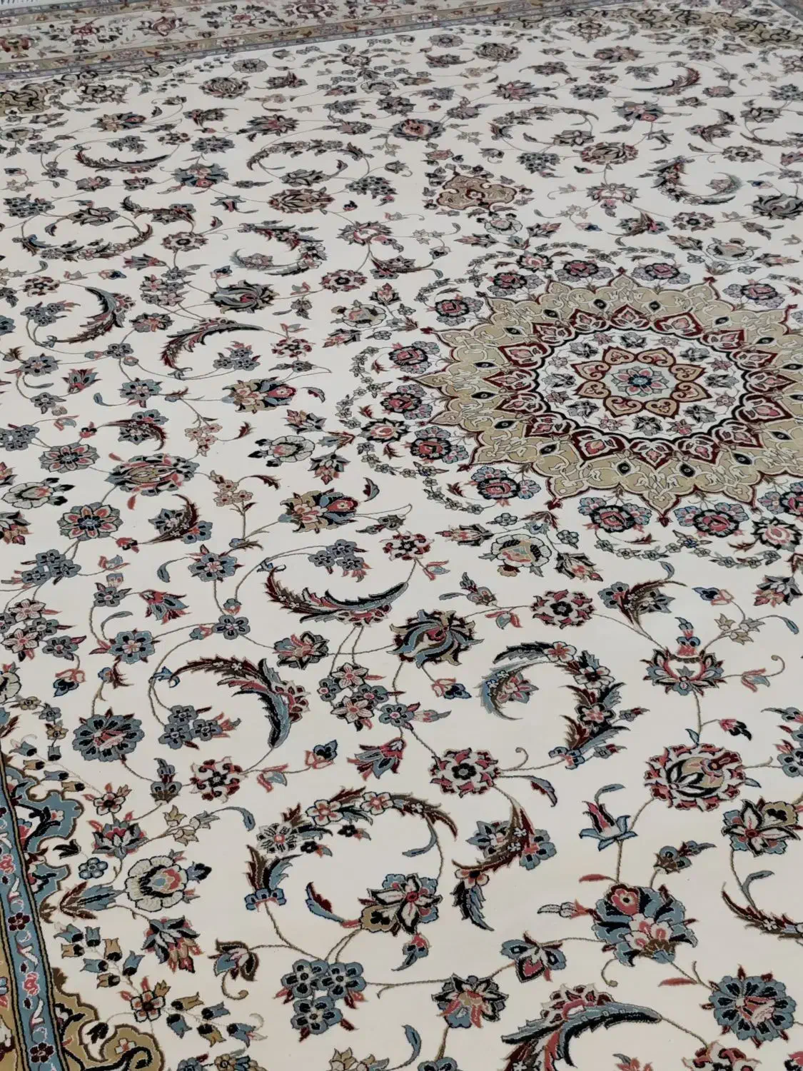 یک تخته فرش 12متری قالی سلیمان نقشه نائین|فرش|قم, نیروگاه|دیوار