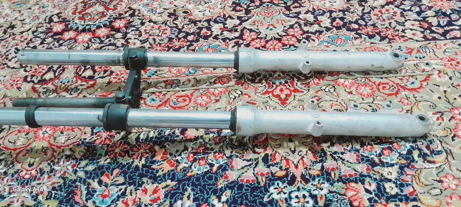 ۳۰۰۰۰۰۰|قطعات یدکی و لوازم جانبی|راور, |دیوار