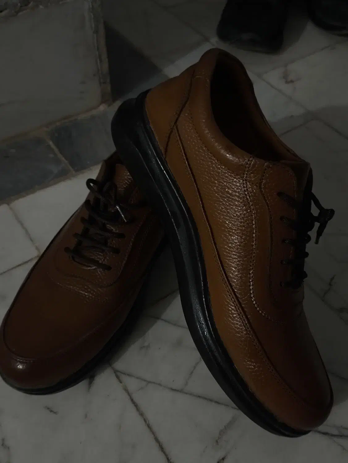 کفش تمام چرم شیک شکلاتی سایز 42|کیف، کفش، کمربند|اردبیل, |دیوار