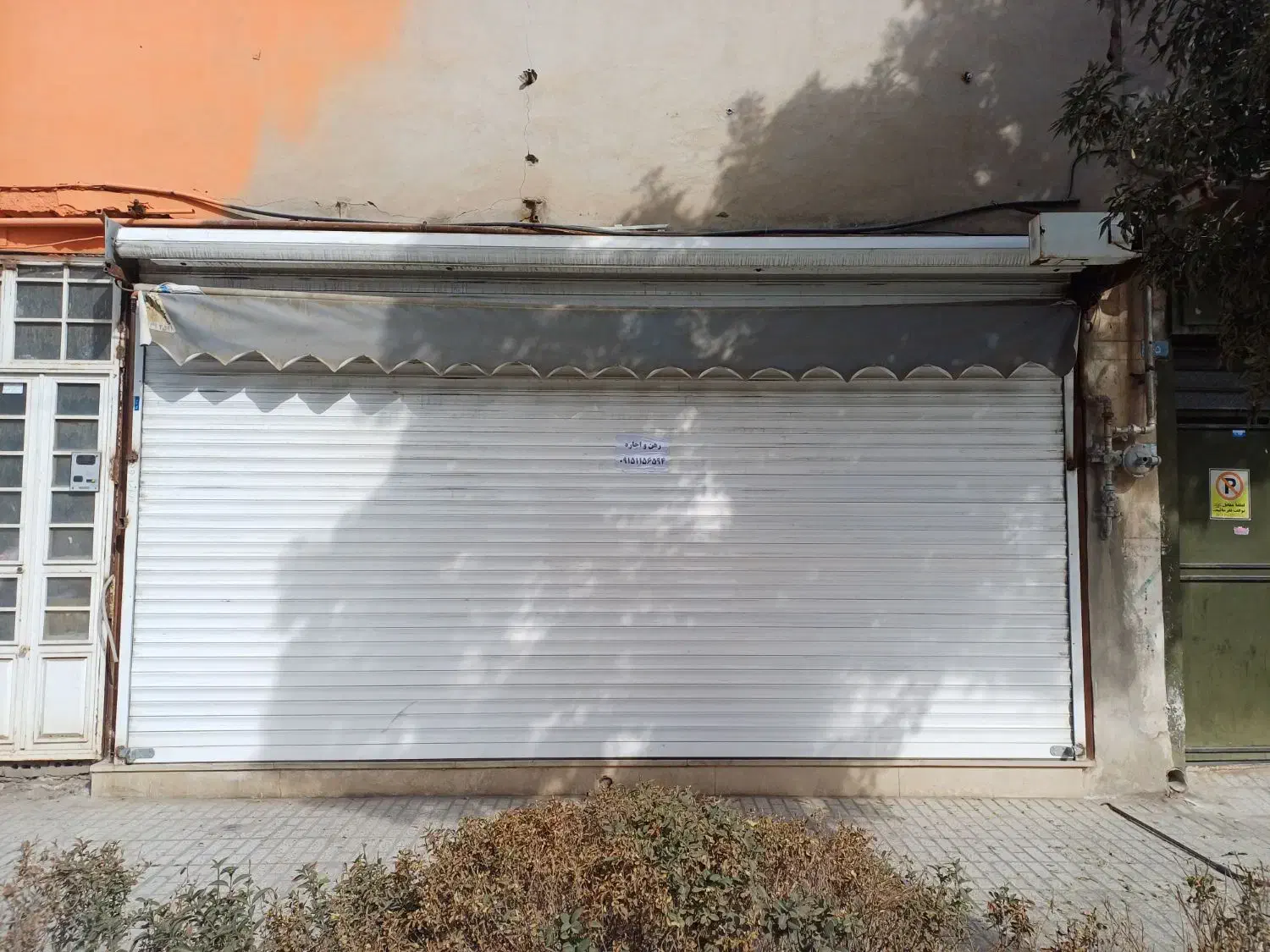 مغازه حاشیه خیابان کاشانی|اجارهٔ مغازه و غرفه|تربتحیدریه, کاشانی|دیوار