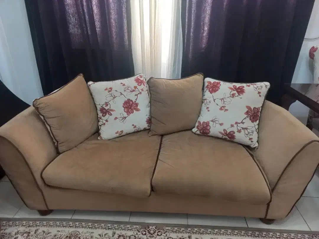 مبل ۶نفره بفروش میرسد سالم|مبلمان خانگی و میز عسلی|فومن, |دیوار