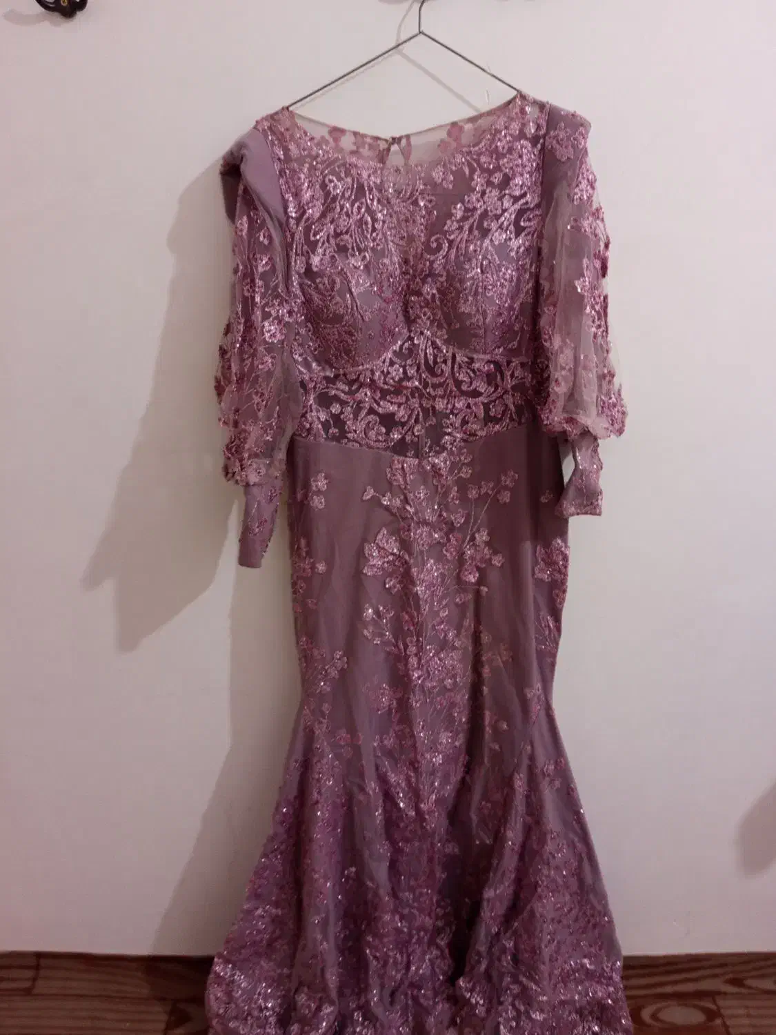 لباس|لباس|پارسآباد, |دیوار