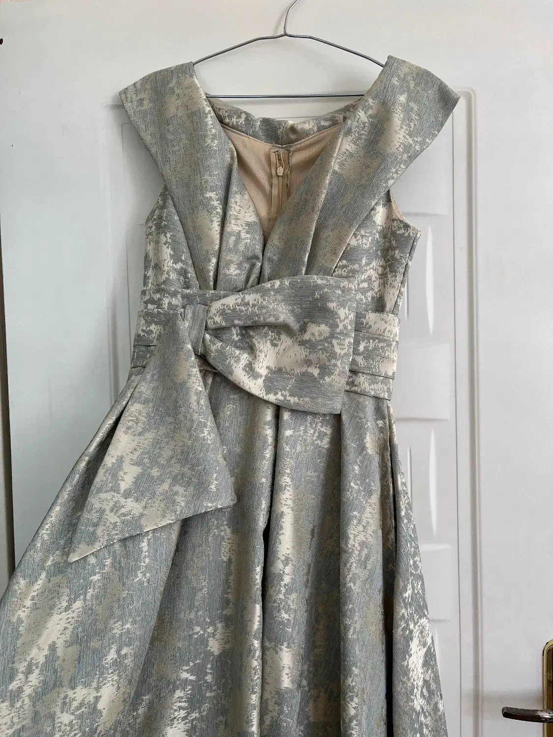 لباس مجلسی|لباس|کرمانشاه, |دیوار