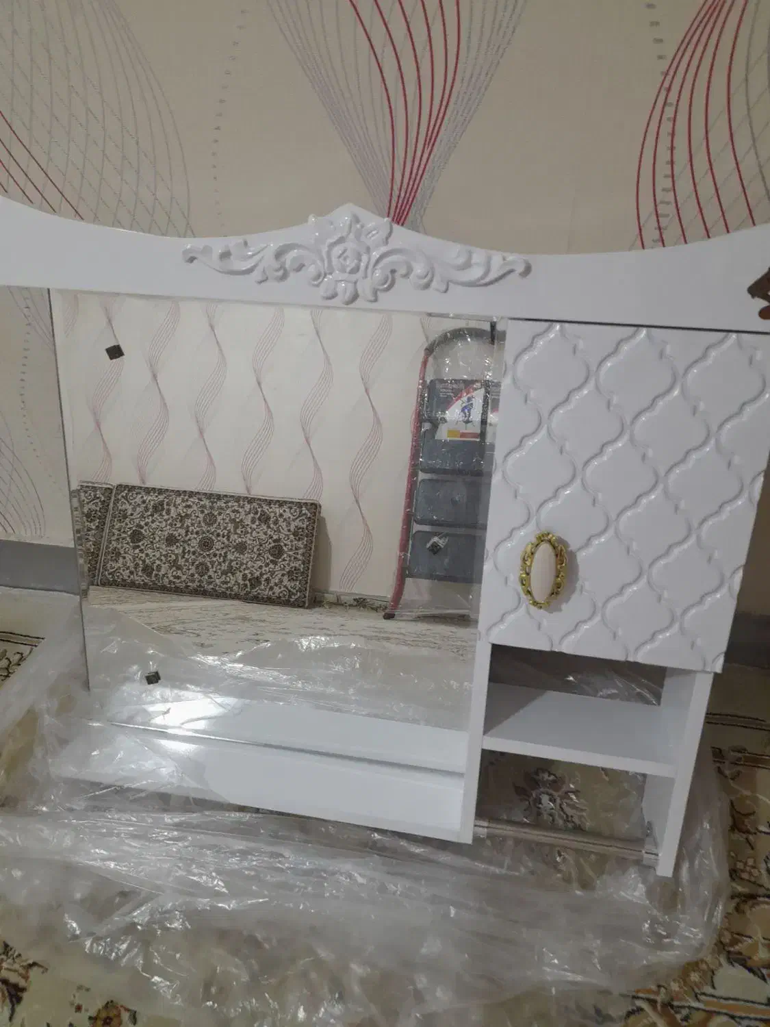 آینه باکس سرویس بهداشتی نو به قیمت تولیدی|لوازم سرویس بهداشتی|همدان, |دیوار