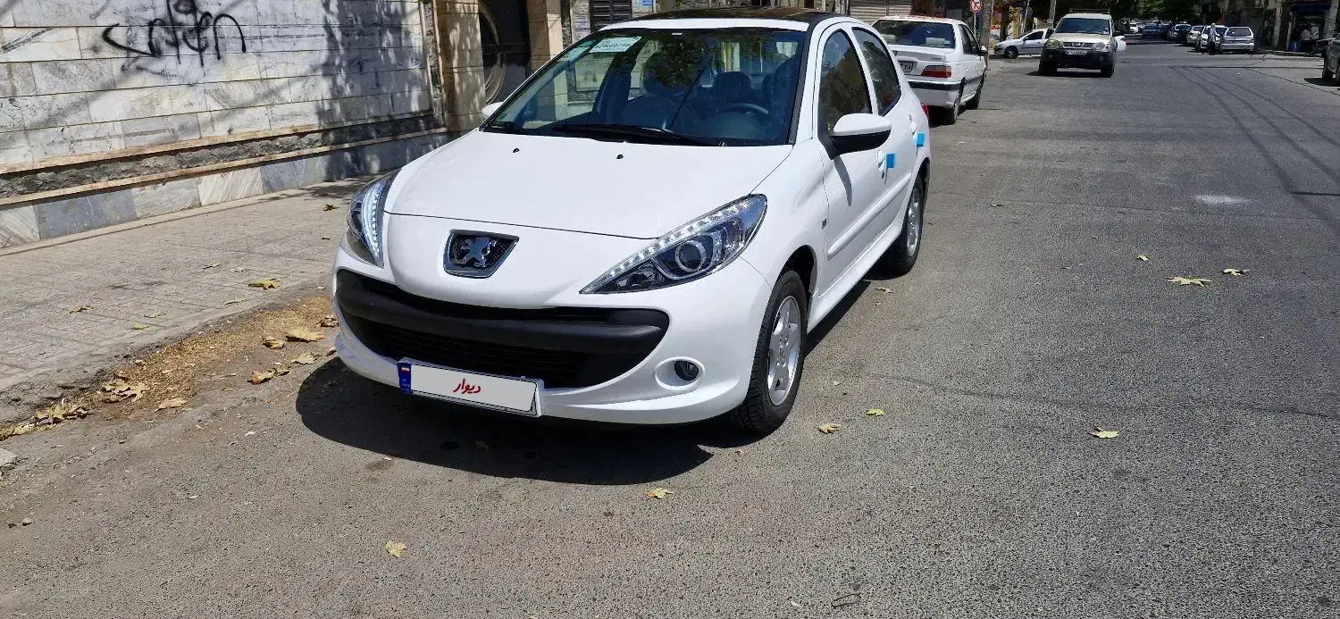 207 سقف شیشه ای اتومات ارتقا یافته|خودرو سواری و وانت|کرج, باغستان|دیوار