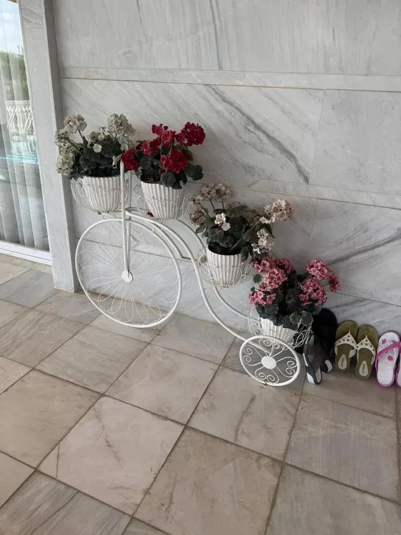 میز و صندلی|صندلی و نیمکت|شفت, |دیوار