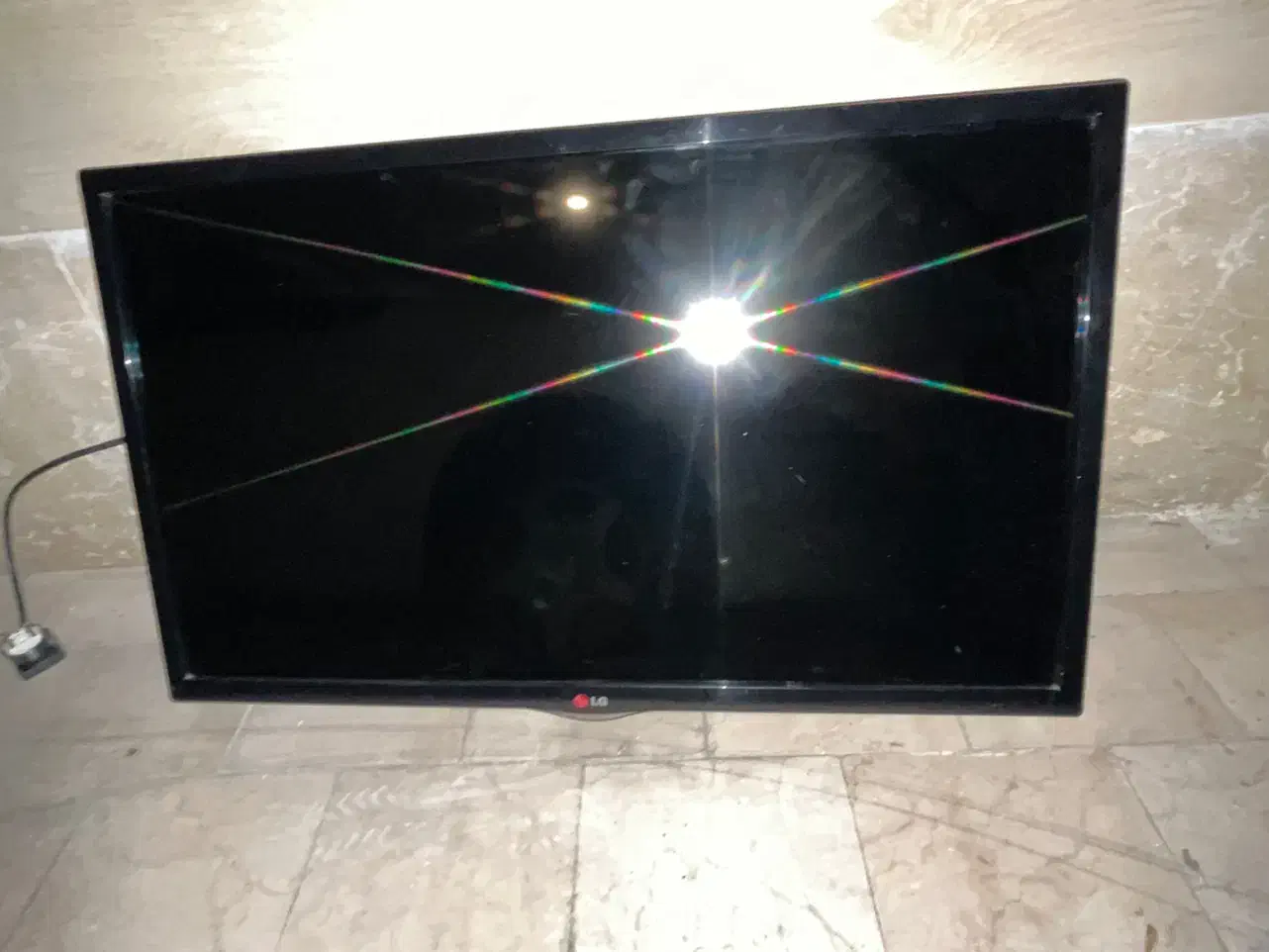تلوزیون ال جی ۳۲ اینچ|تلویزیون و پروژکتور|گرگان, |دیوار