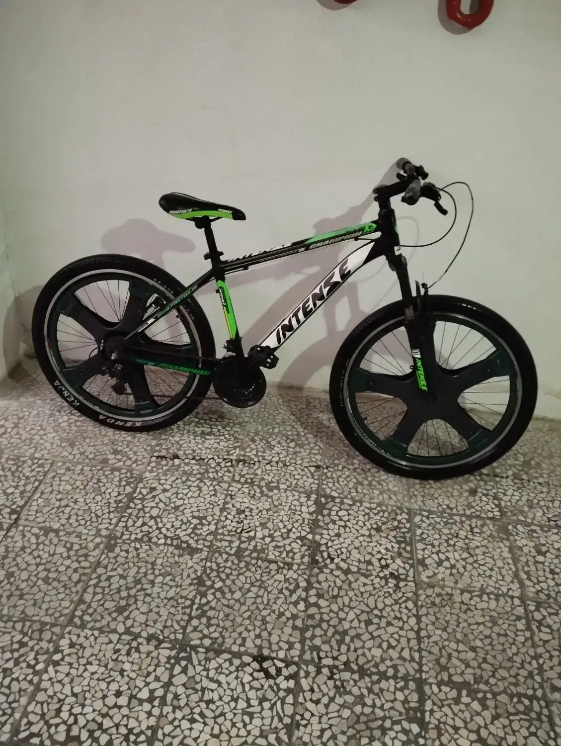 دوچرخه 26|دوچرخه، اسکیت، اسکوتر|بندر انزلی, کارآموزی|دیوار