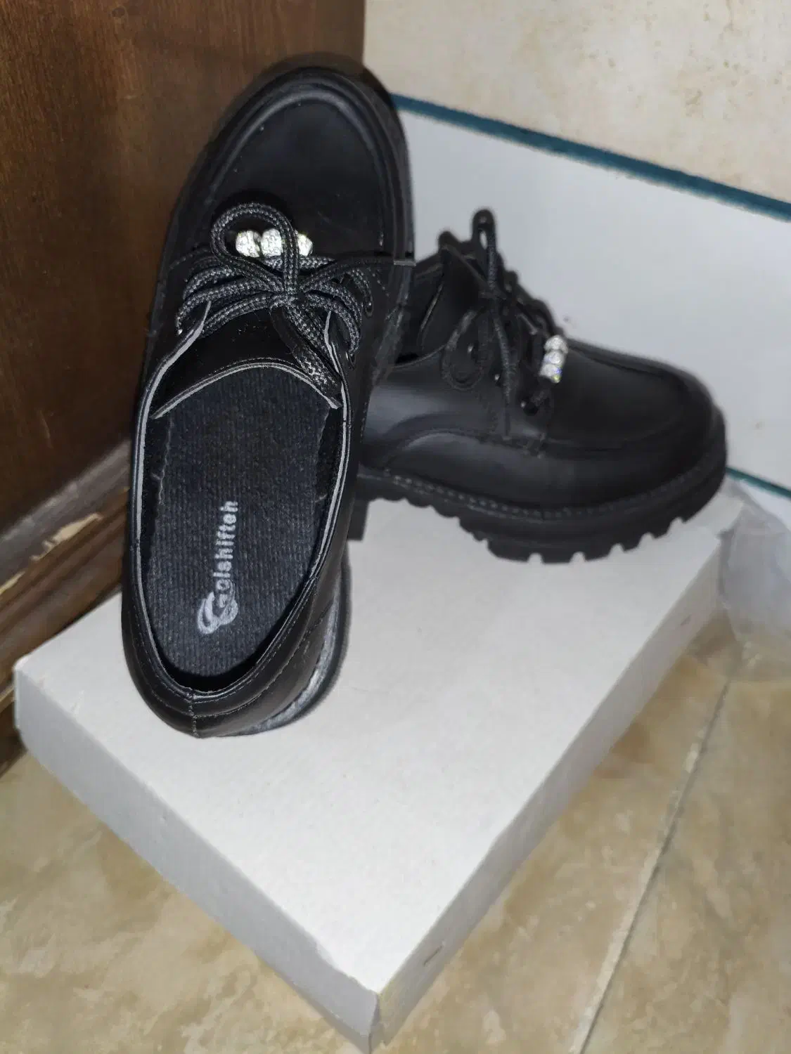 کفش نو|کیف، کفش، کمربند|نجفآباد, کهریزسنگ|دیوار