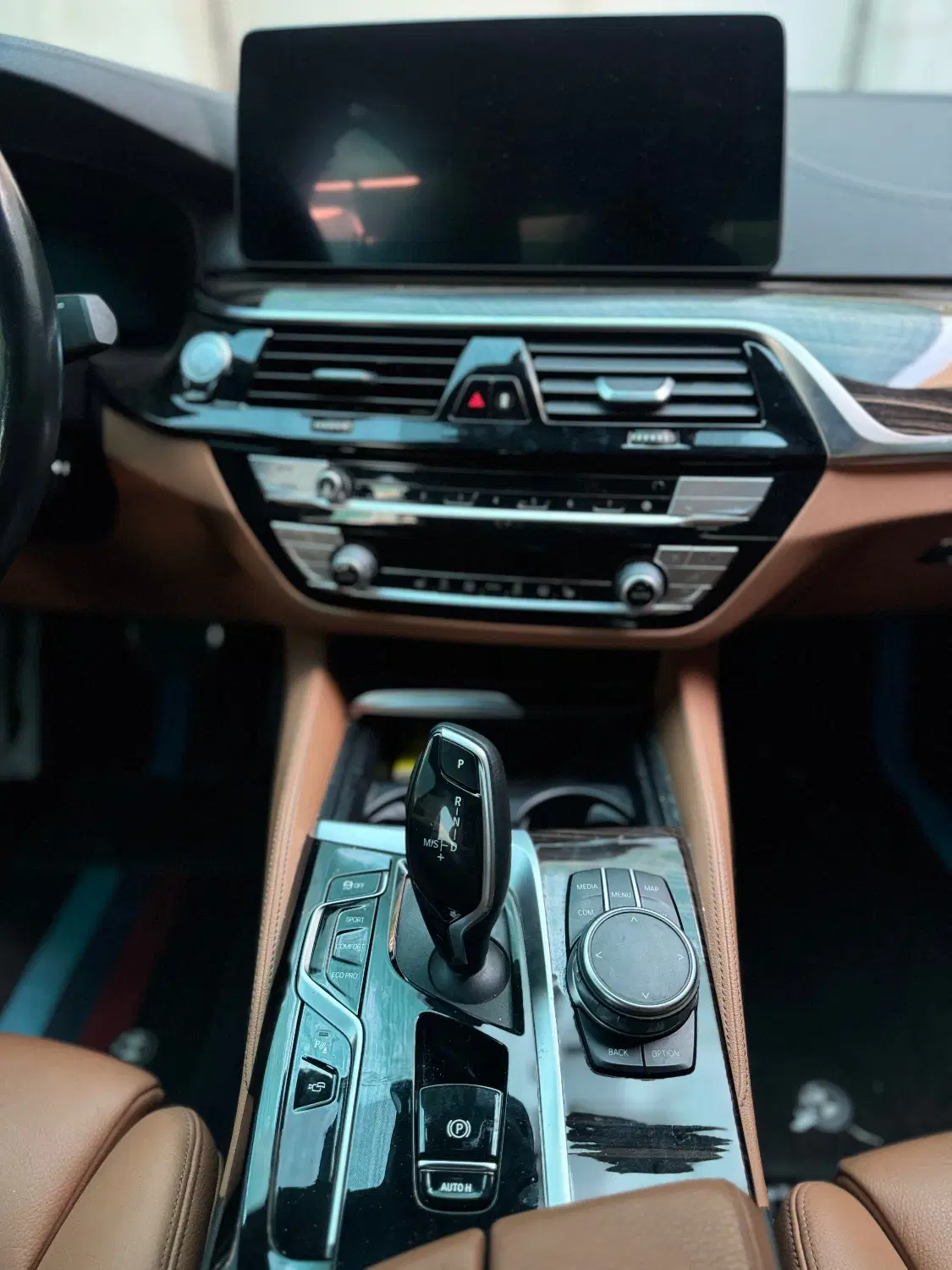 BMW 520i M پکیج|خودرو سواری و وانت|تبریز, |دیوار
