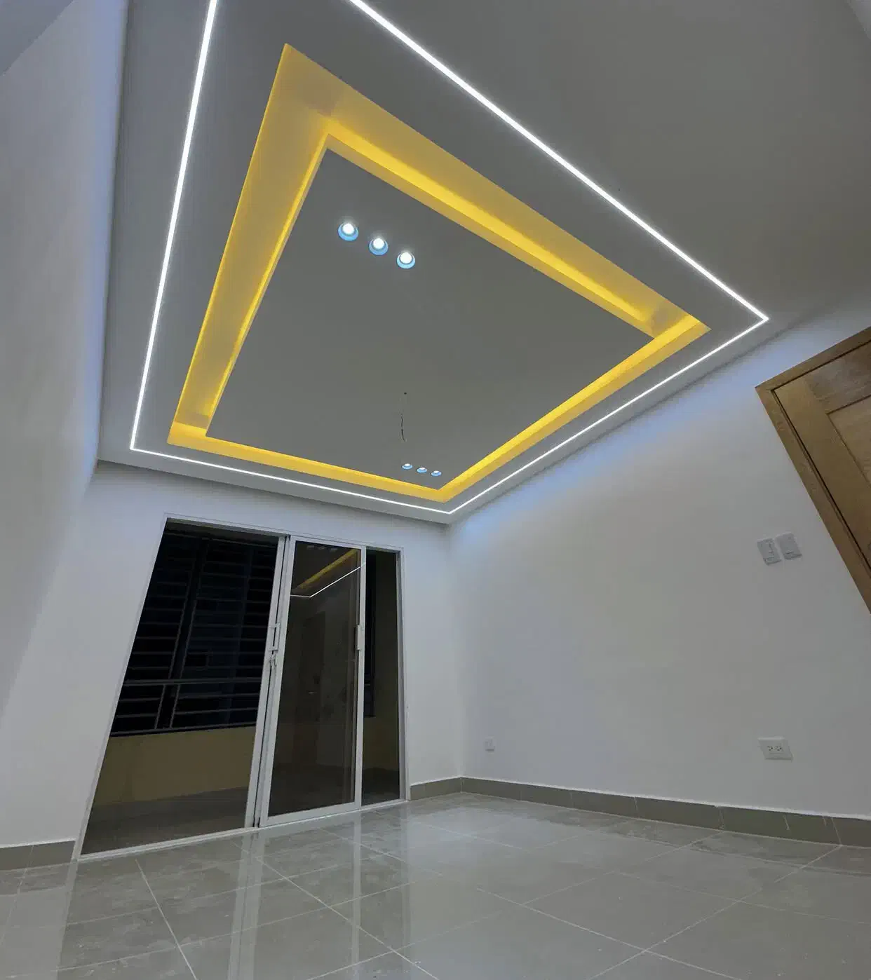 نیرو کار جوان|استخدام صنعتی، فنی، مهندسی|رشت, بلوار گیلان|دیوار