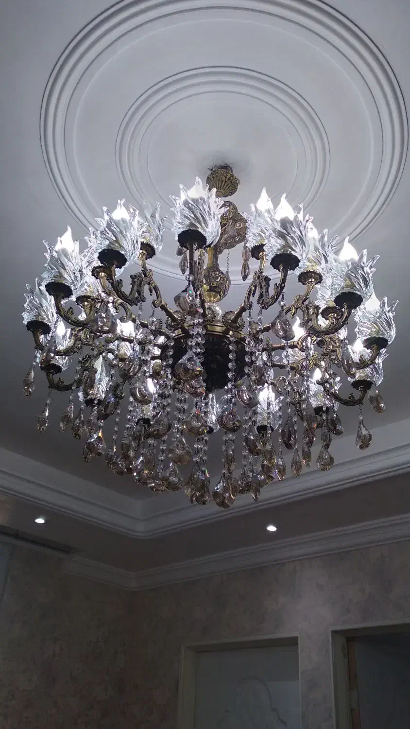 لوستر برنجی ۱۴ شاخه دوبل یعنی ۲۸ تا لامپ میخوره|لوستر و چراغ آویز|نظرآباد, نظرآباد|دیوار